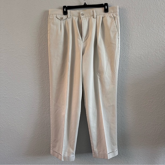 Dockers Men’s Pleated Khakis W36 L32 – 100% Cotton Business Casual Pants - Picture 2 of 7